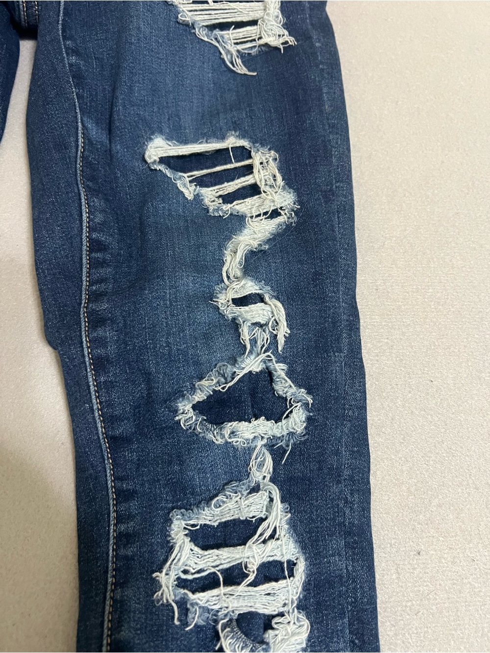 American Eagle Outfitters Dark Blue patched Ripped Skinny Jeans - Women's - Picture 2 of 6